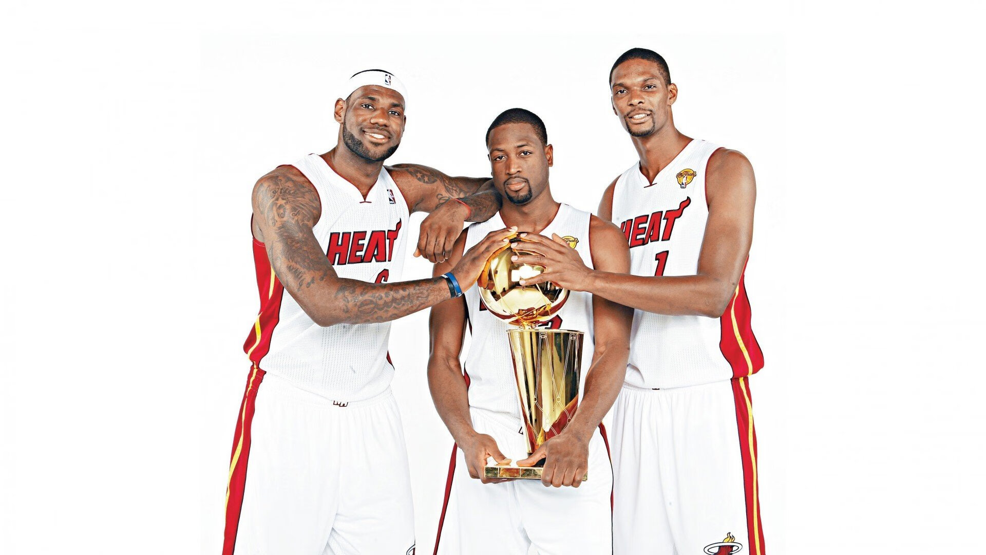 迪亚斯德甲封神夜，加纳旧伤与乌拉圭新恨的足球轮回